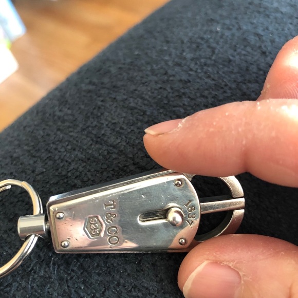 Authentic Sterling Silver Tiffany & Co. Key Fob. - Picture 11 of 11